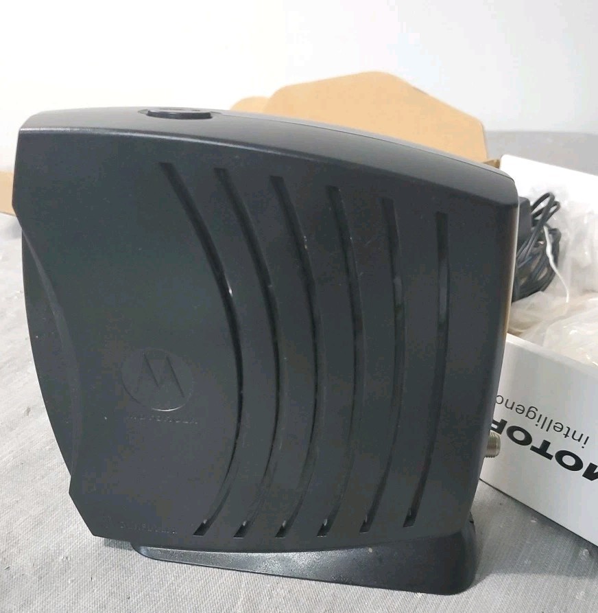 Motorola SURFboard SB5120 Cable Modem (505808-007-00) 38.91 Mbps