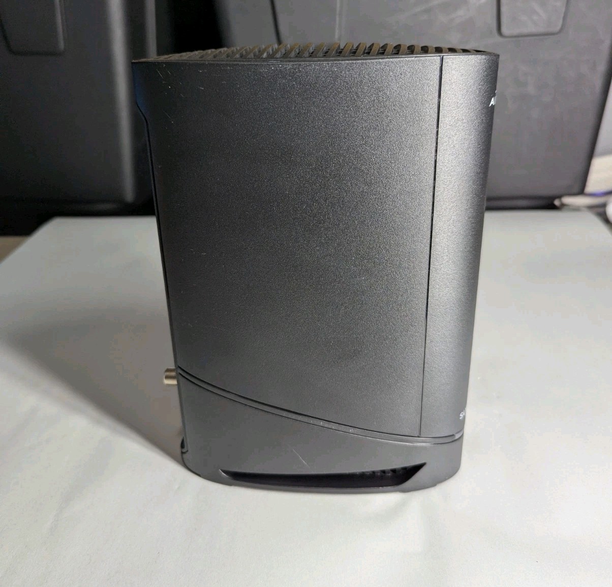 ARRIS G20 DOCSIS 3.1 WiFi 6 Router Modem ONLY – NO POWER CORD INCLUDED