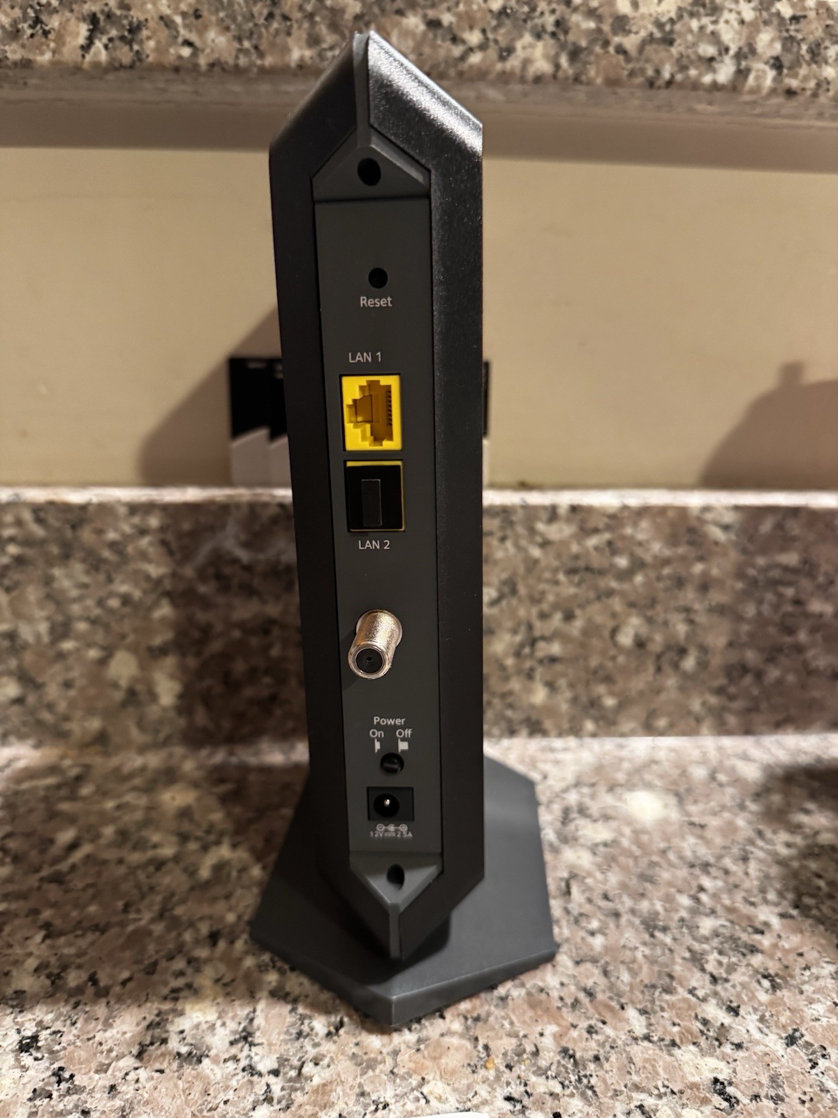 NETGEAR Nighthawk CM1200-100NAS DOCSIS 3.1 Cable Modem Free Ship!