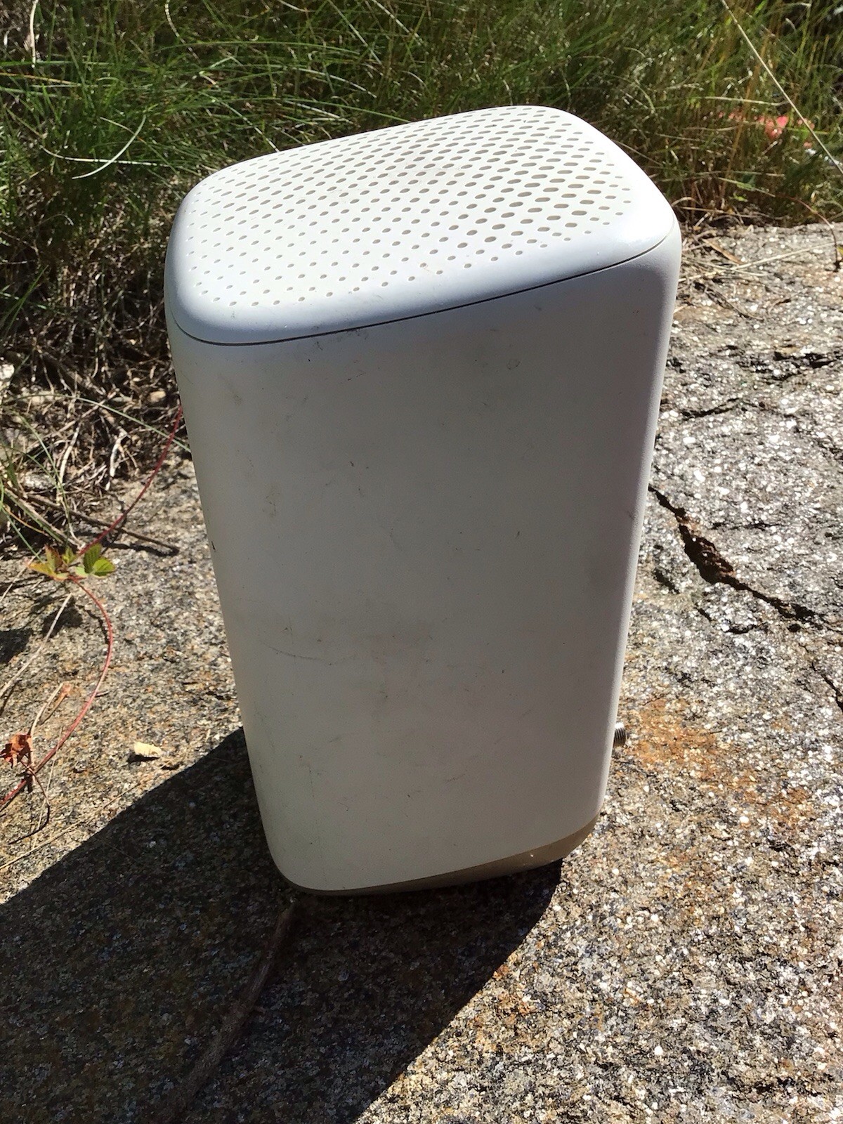 Xfinity xFi Gateway Router XB8-T Triband Wifi CGM4981COM – NO POWER CORD