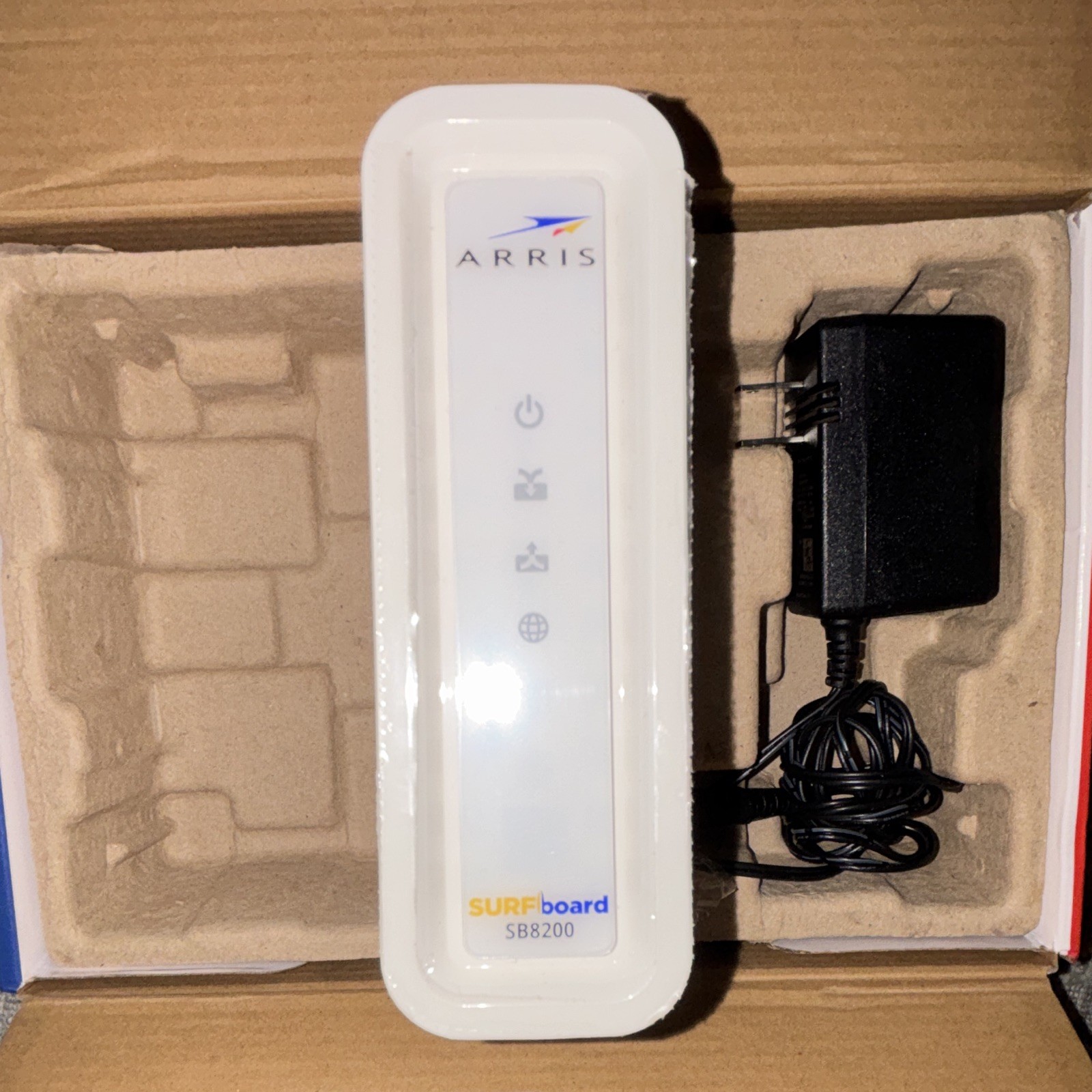 ARRIS SURFboard SB8200 DOCSIS 3.1 Cable Modem 2Gbps 2-Port White XFINITY