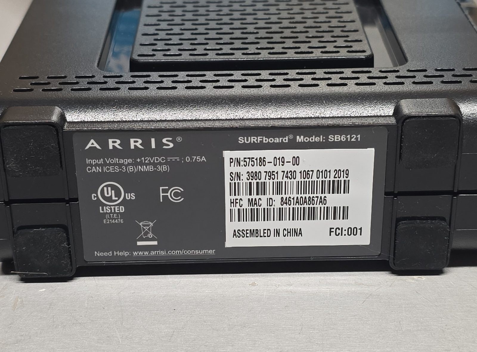 Motorola Arris SURFboard SB6121 DOCSIS 3.0 Cable Modem with Box