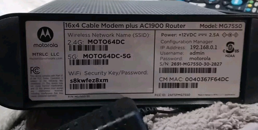 Motorola MG7550 16×4 Cable Modem with Power Cord in Great Shape See Pics