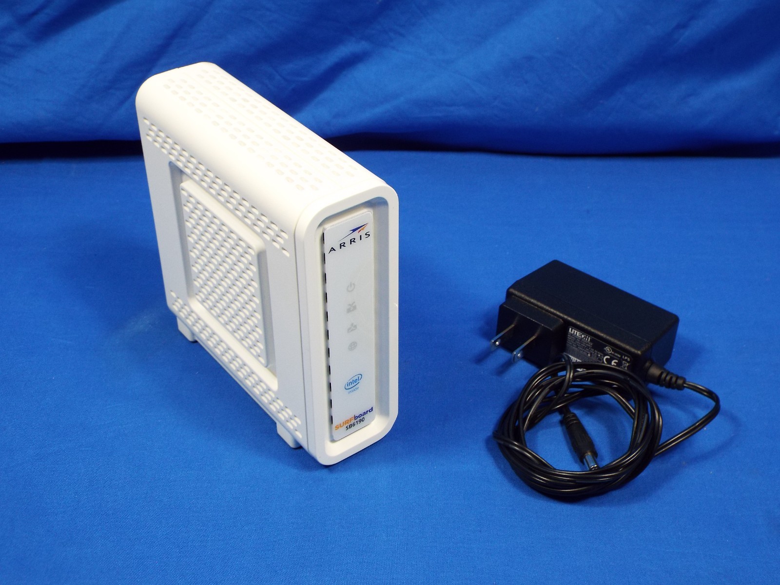 Arris Surfboard SB6190 Cable Modem Docsis 3.0 32×8