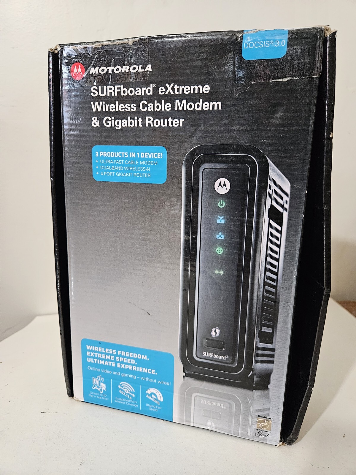 Motorola SBG6580-G228 SURFboard Black 4 LAN3.0 Wi-Fi Modem/Router