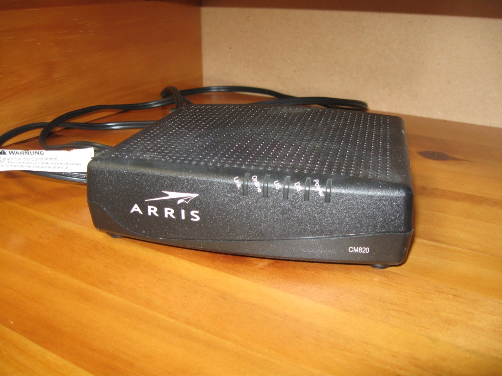 ARRIS Touchstone CM820A Cable Modem w/ Power Cord – Excellent Working Condition