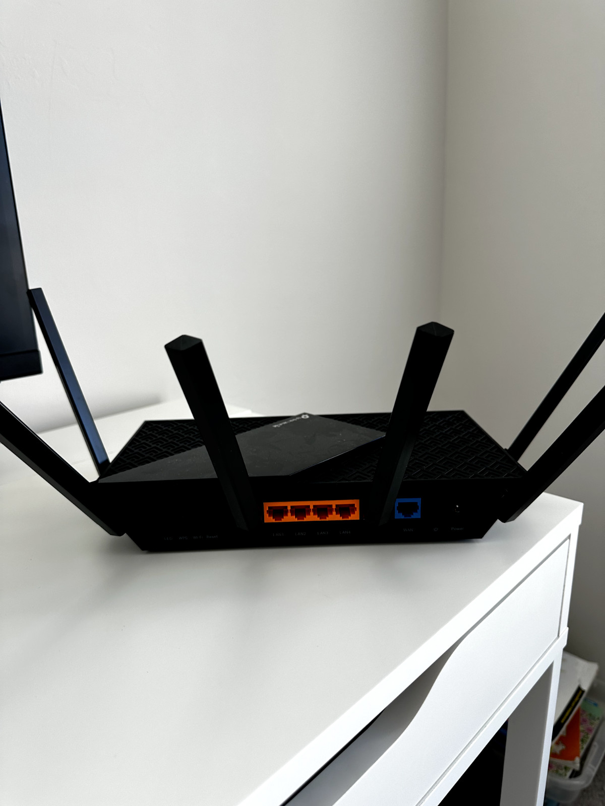 ARRIS SB8200 10 Gbps 2P Cable Modem with TP-Link AXE5400 Tri-Band WiFi 6E Router