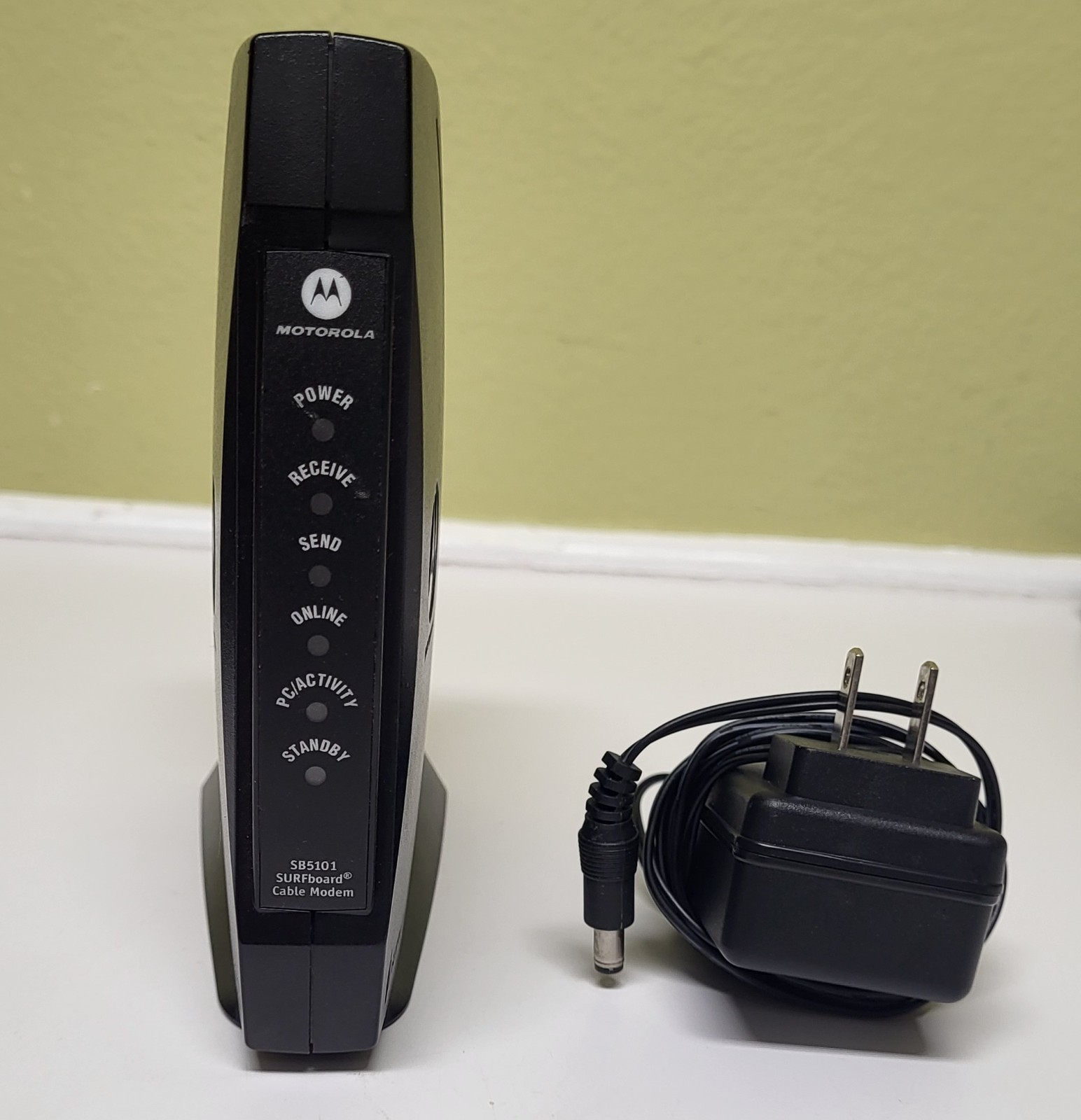 Motorola SURFboard SB5101U Cable Modem + Power Cord