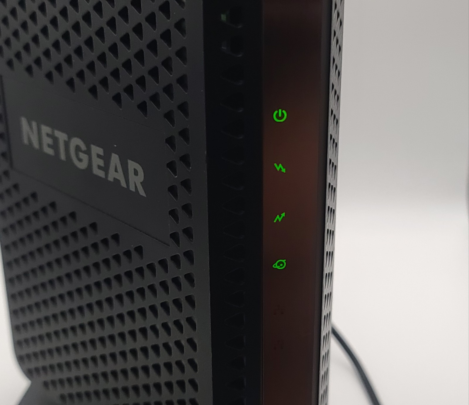 Netgear Nighthawk CM1100 DOCSIS 3.1 Multi-Gig Cable Modem – USED