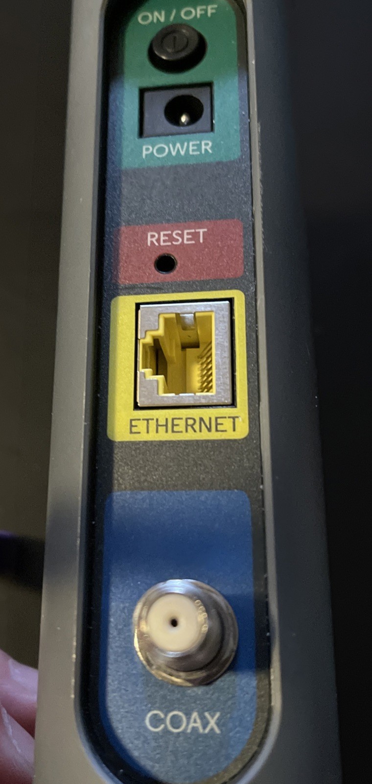 Renewed Motorola 16×4 Cable Modem, Model MB7420, 686 Mbps, DOCSIS 3.0