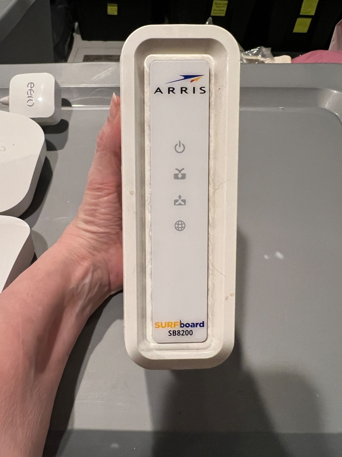 ARRIS SB8200 10 Gbps 2 Port Cable Modem