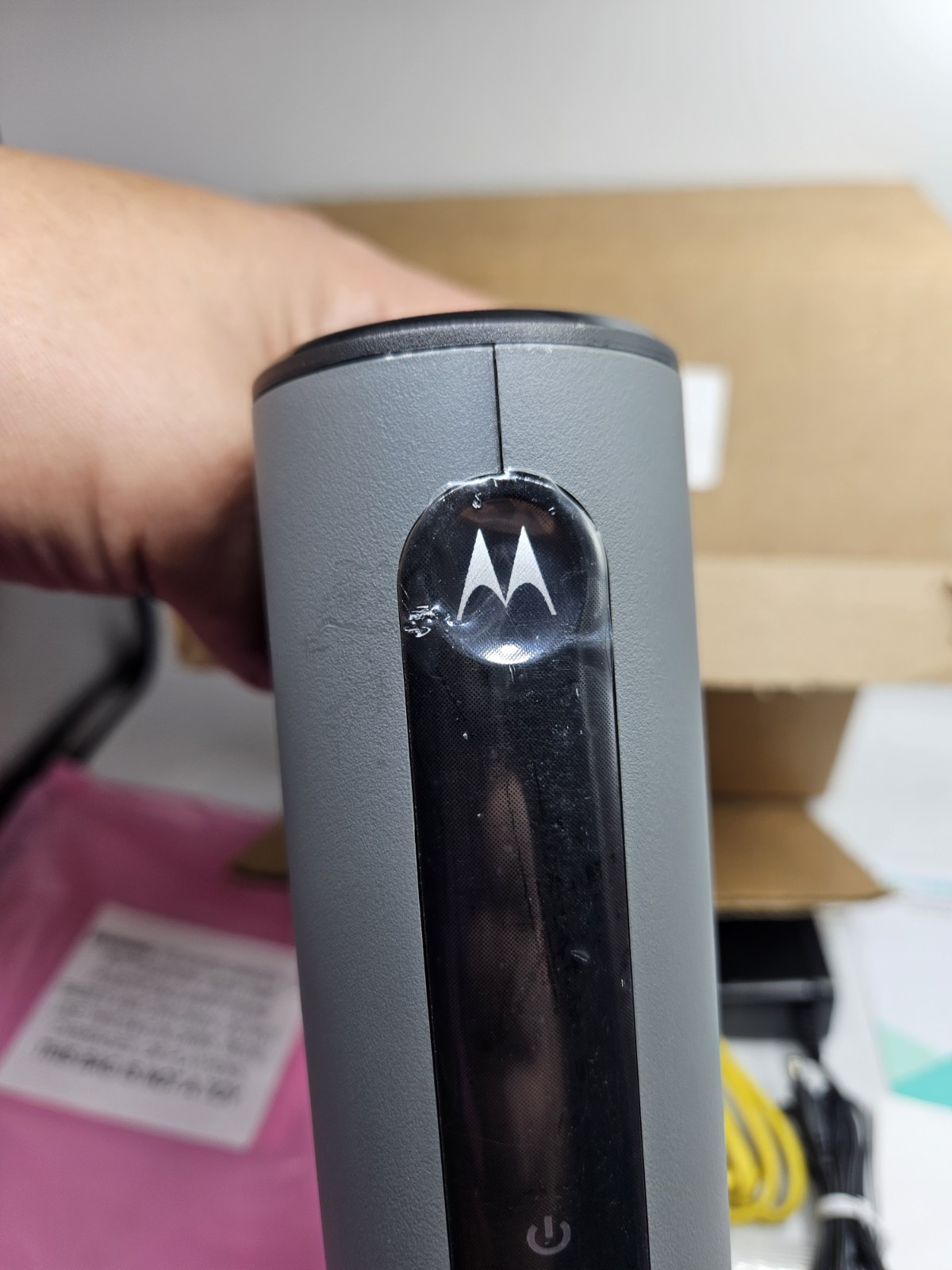 Motorola MG7540-10R (Refurbished) 16×4 686Mbps Cable Modem + AC1600 DOCSIS 3.0