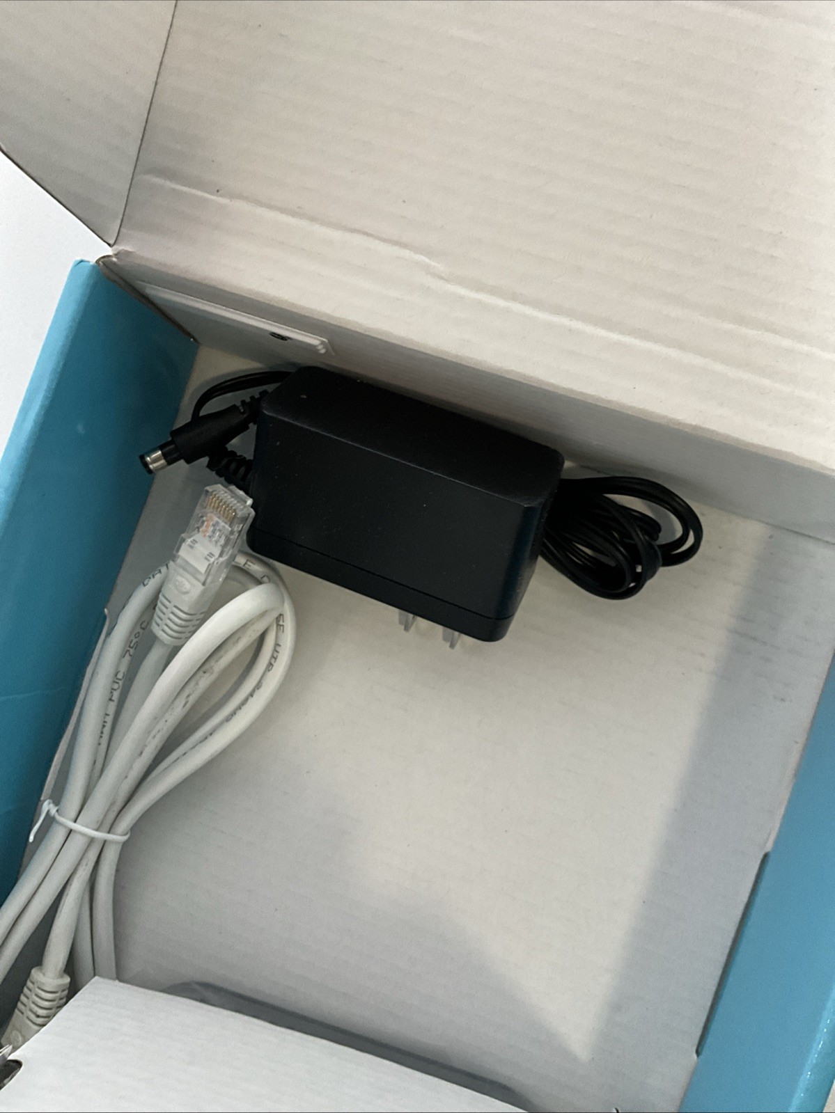 Motorola MB7420-10 16×4 686 Mbps DOCSIS 3.0 Cable Modem
