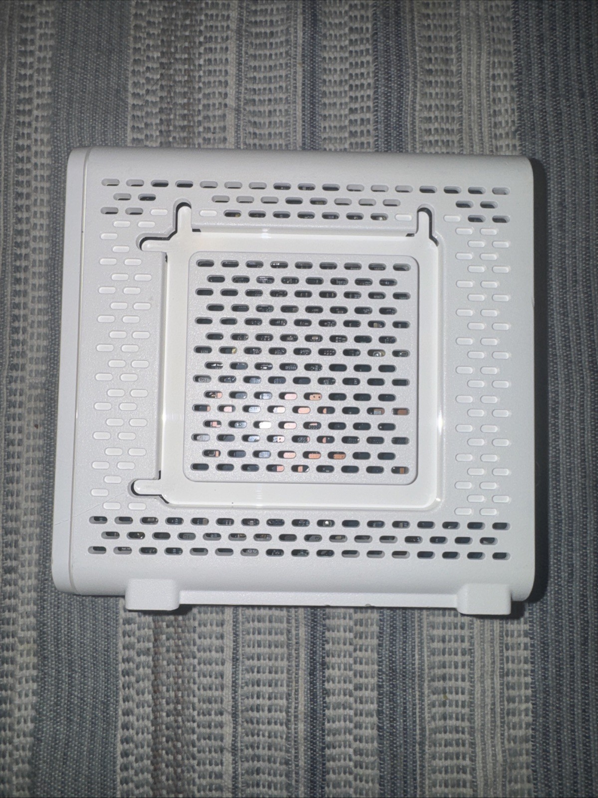 ARRIS SURFboard SB8200 DOCSIS 3.1 10 Gbps Cable Modem