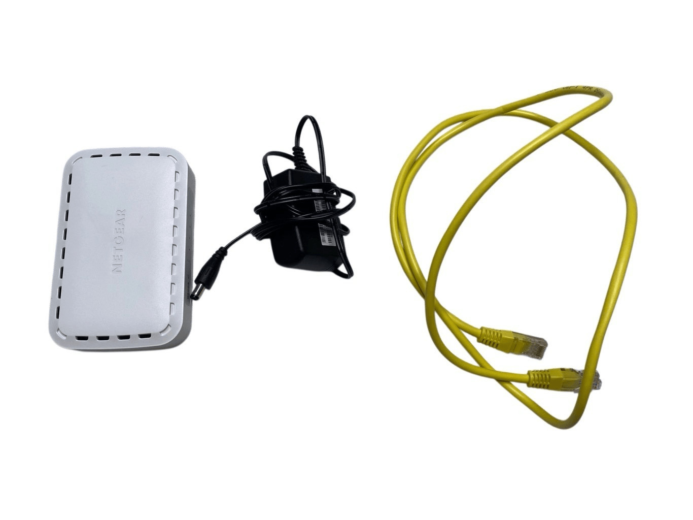 Netgear GS605 5 Port Gigabit Ethernet Switch With Power Adapter Ethernet Cord