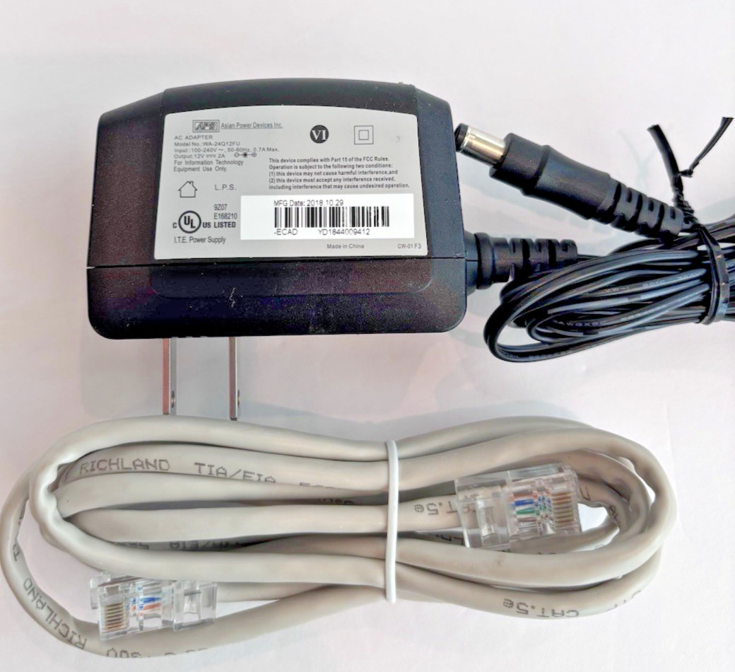 Arris Surfboard SB8200 3.1 Cable Modem DOCSIS w/Power Adapter TESTED