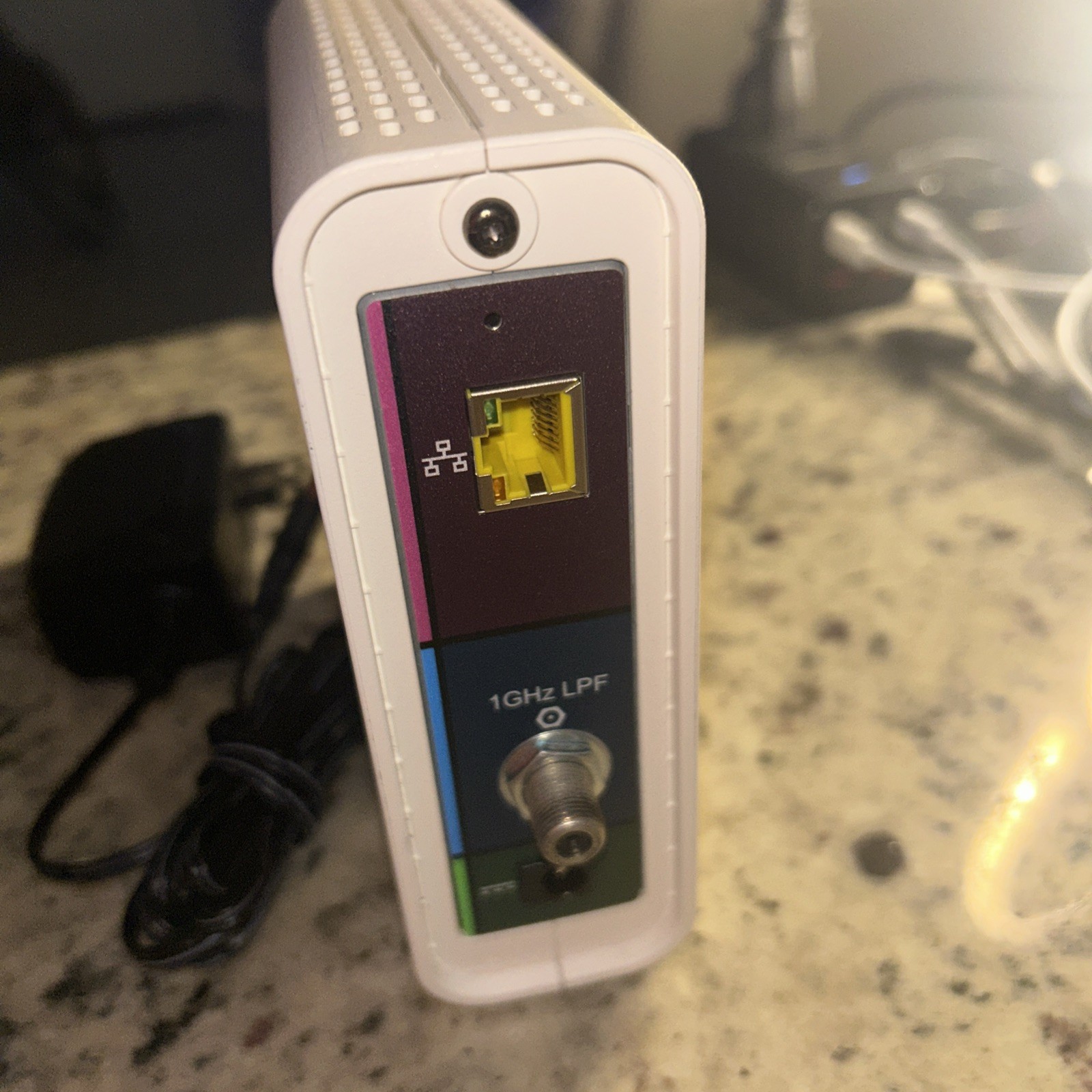 ARRIS SURFboard SB6190 DOCSIS 3.0 Cable Modem Intel Inside White – Ships Free