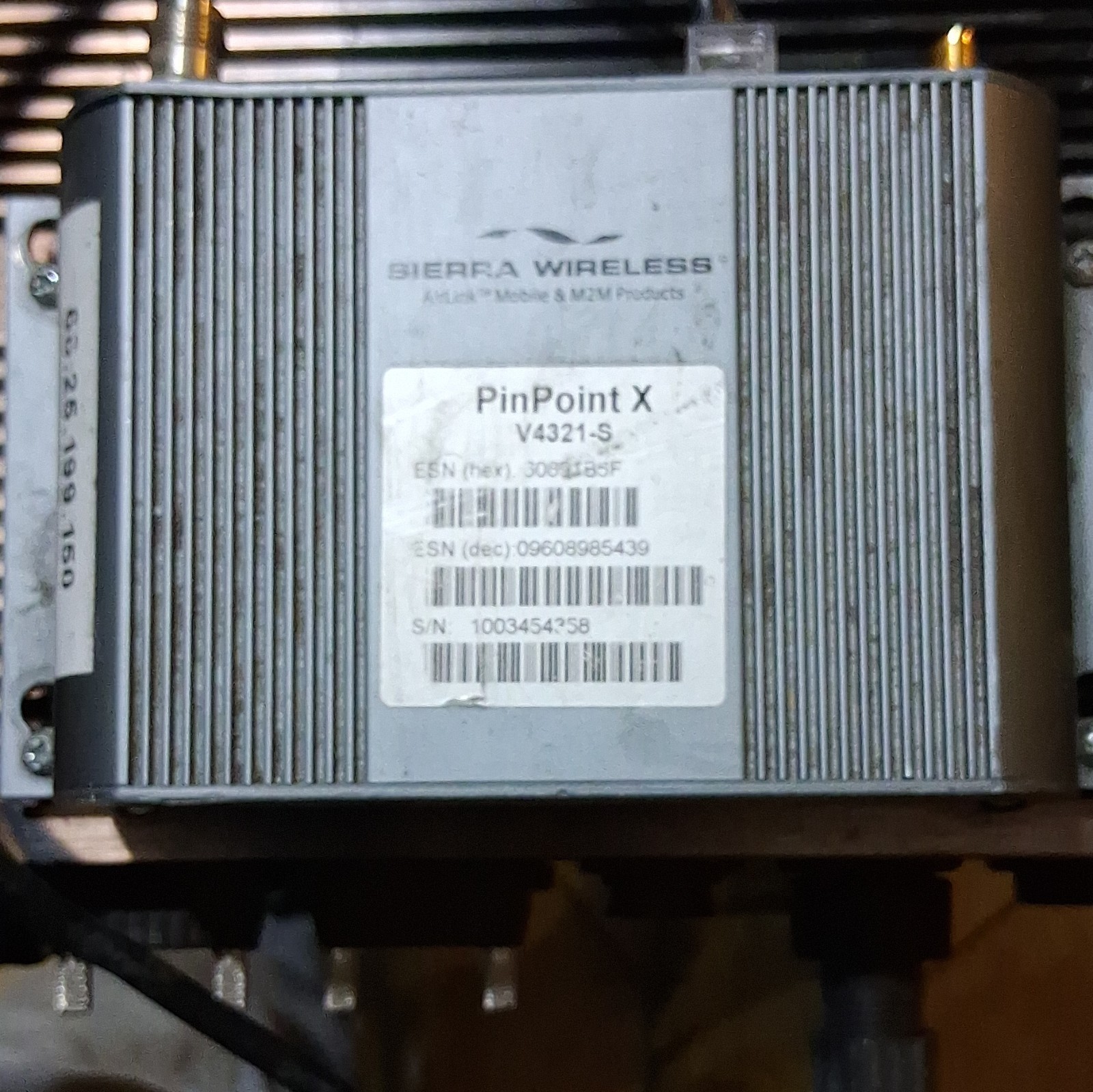 Sierra Wireless AirLink Pinpoint X Mounted On Routeware Dvr
