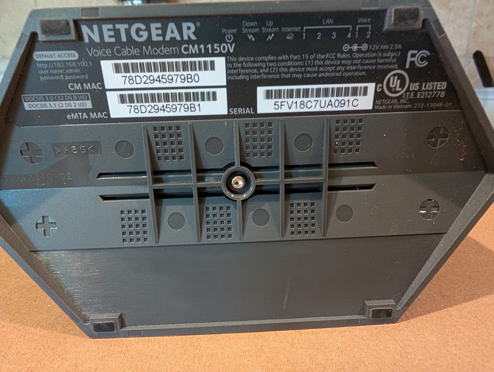 NETGEAR Voice Cable Modem CM1150V