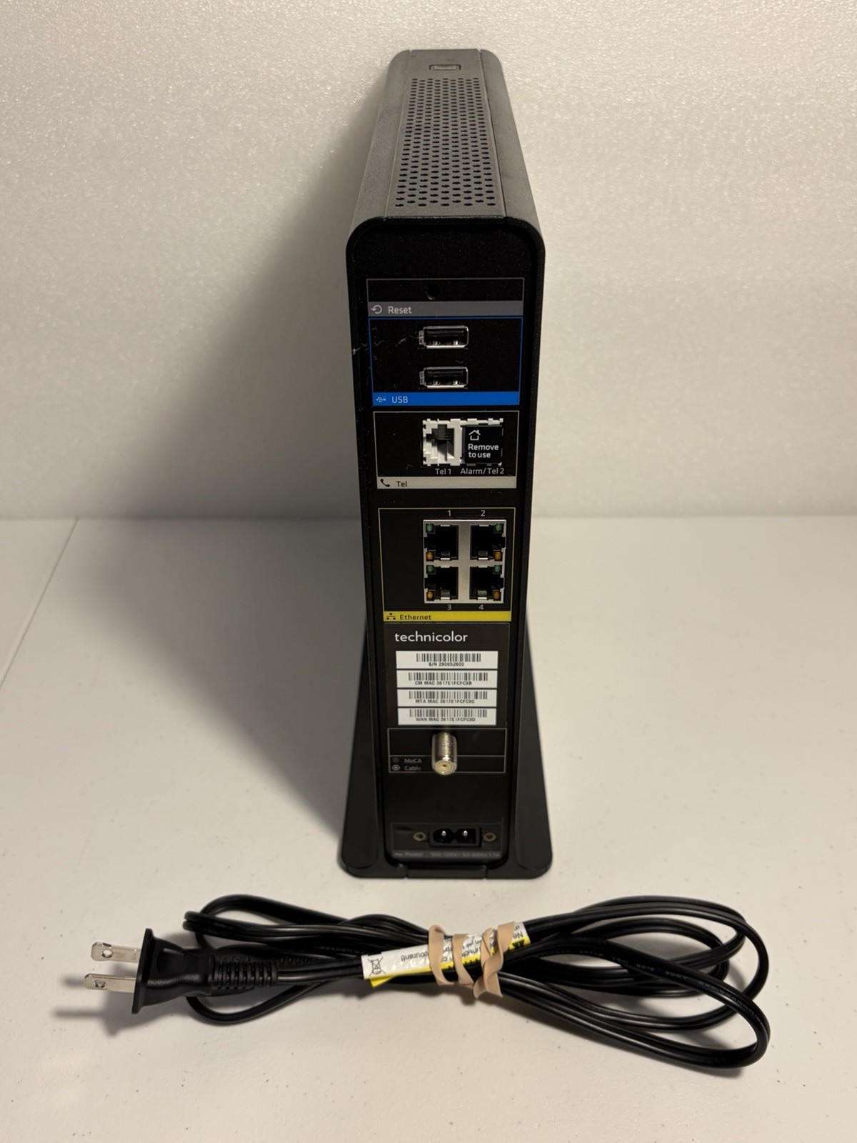 Technicolor DPC3941B Comcast Business Dual Band WiFi Cable Modem Router w/Cord