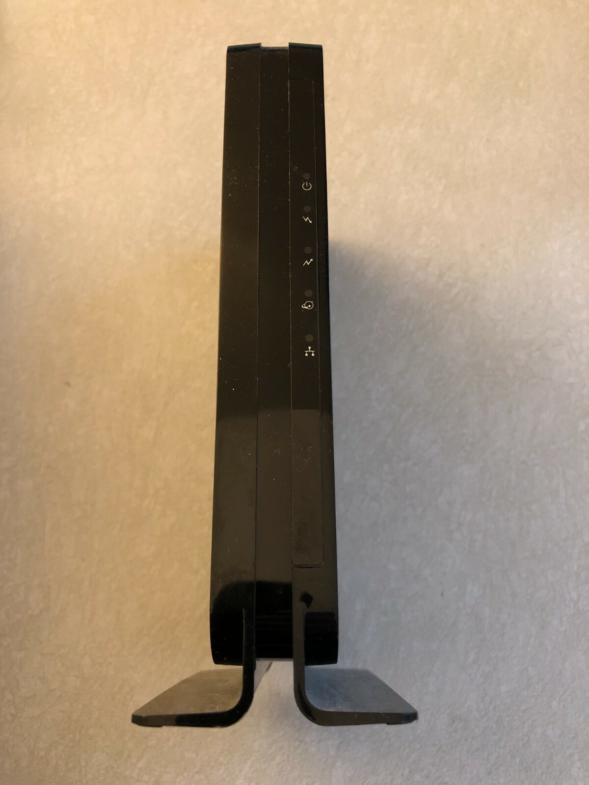 NETGEAR CM500 680 Mbps Cable Modem DOCSIS 3.0 Comcast Time Warner Cox