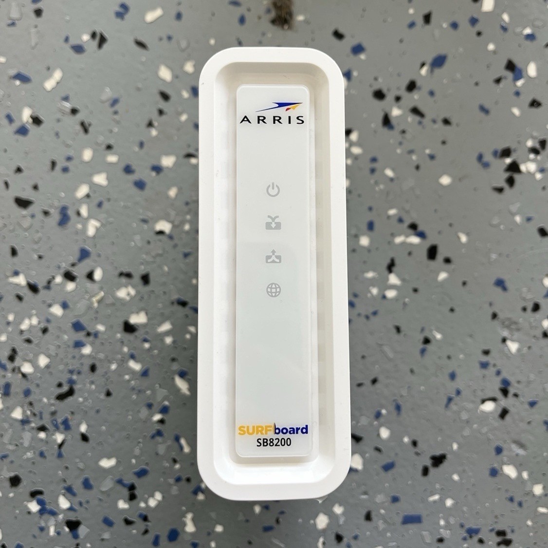ARRIS SURFboard SB8200 DOCSIS 3.1 Cable Modem White 2 LAN Ports