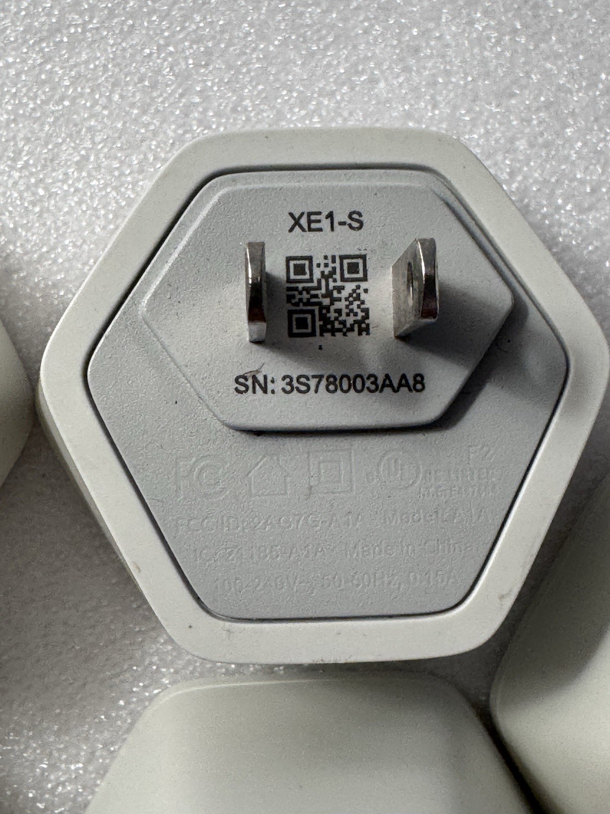 Xfinity xFi Pods 5 Pack WiFi Extender Network Range White XE1-S A1A Hexagon Set