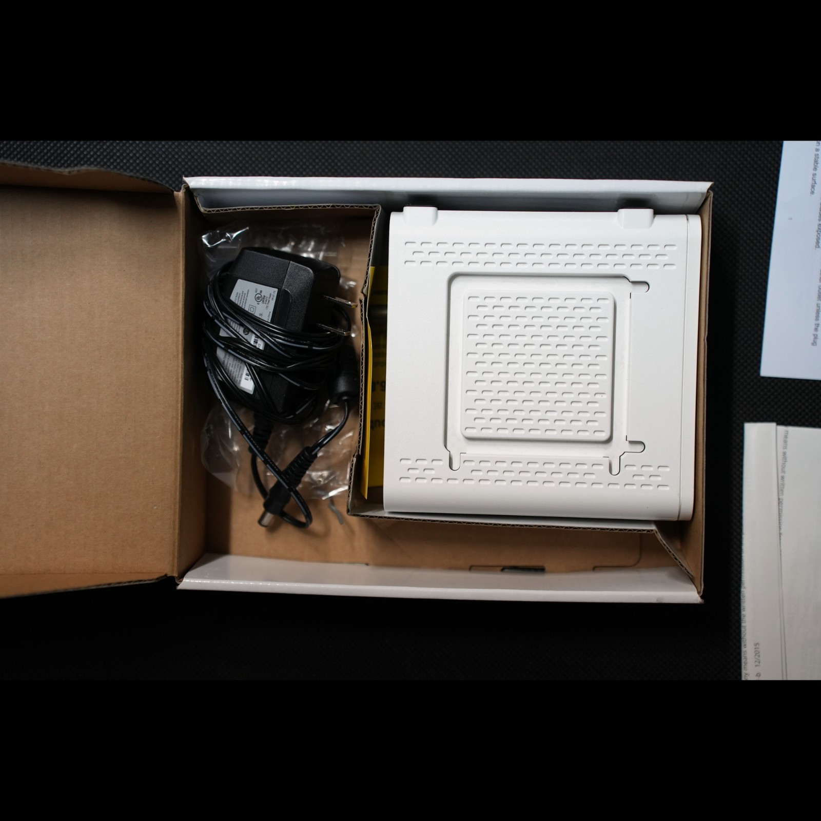 ARRIS SURFboard SB6190 DOCSIS 3.0 Cable Modem 32×8 1.4Gbps Open Box + Power Cord