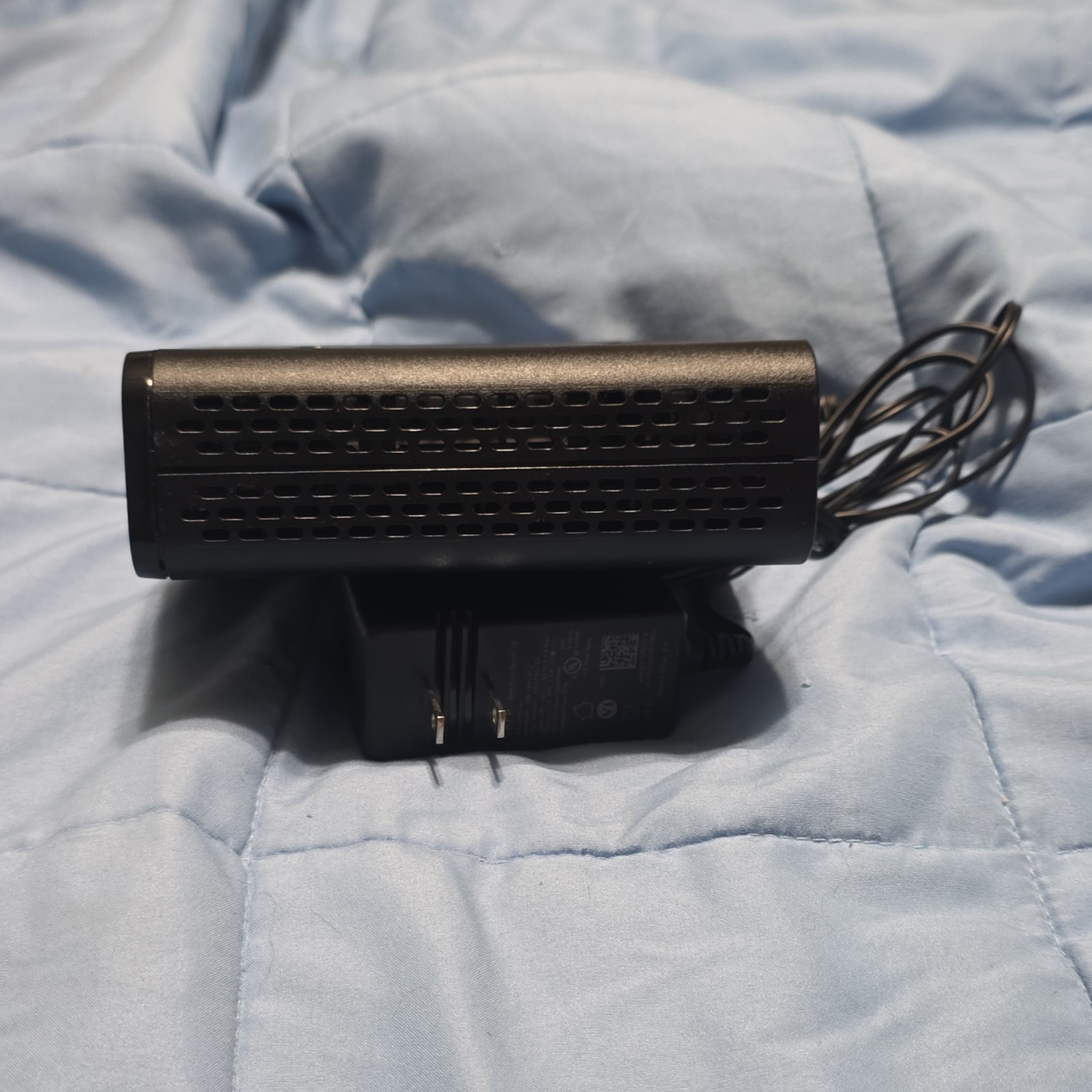 ARRIS Touchstone CM8200A DOCSIS 3.1 1 Gbps Cable Modem W/Power Adapter