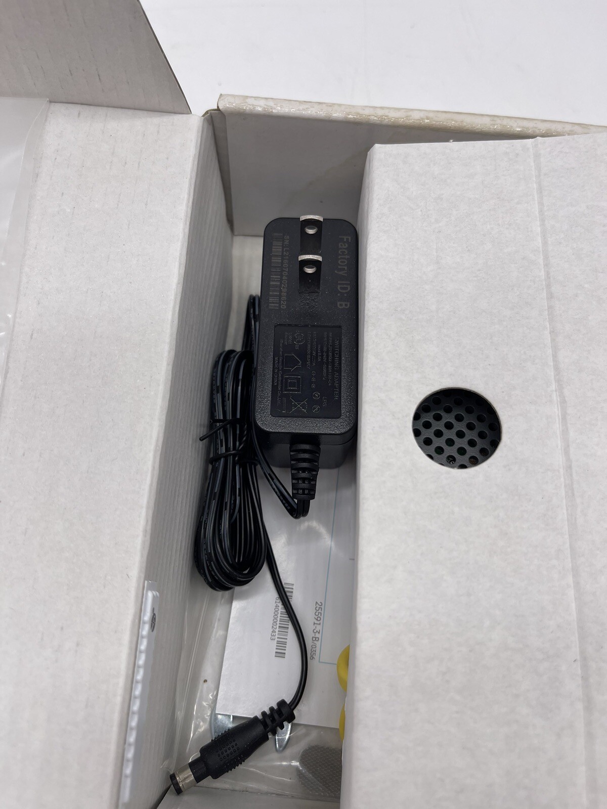 Motorola 8×4 Cable Modem, Model MB 7220, Docsis 3.0