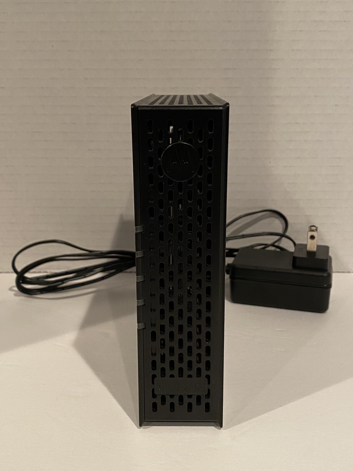 Motorola SURFboard SB6120 DOCSIS 3.0 Cable Modem – Used – Good Working.