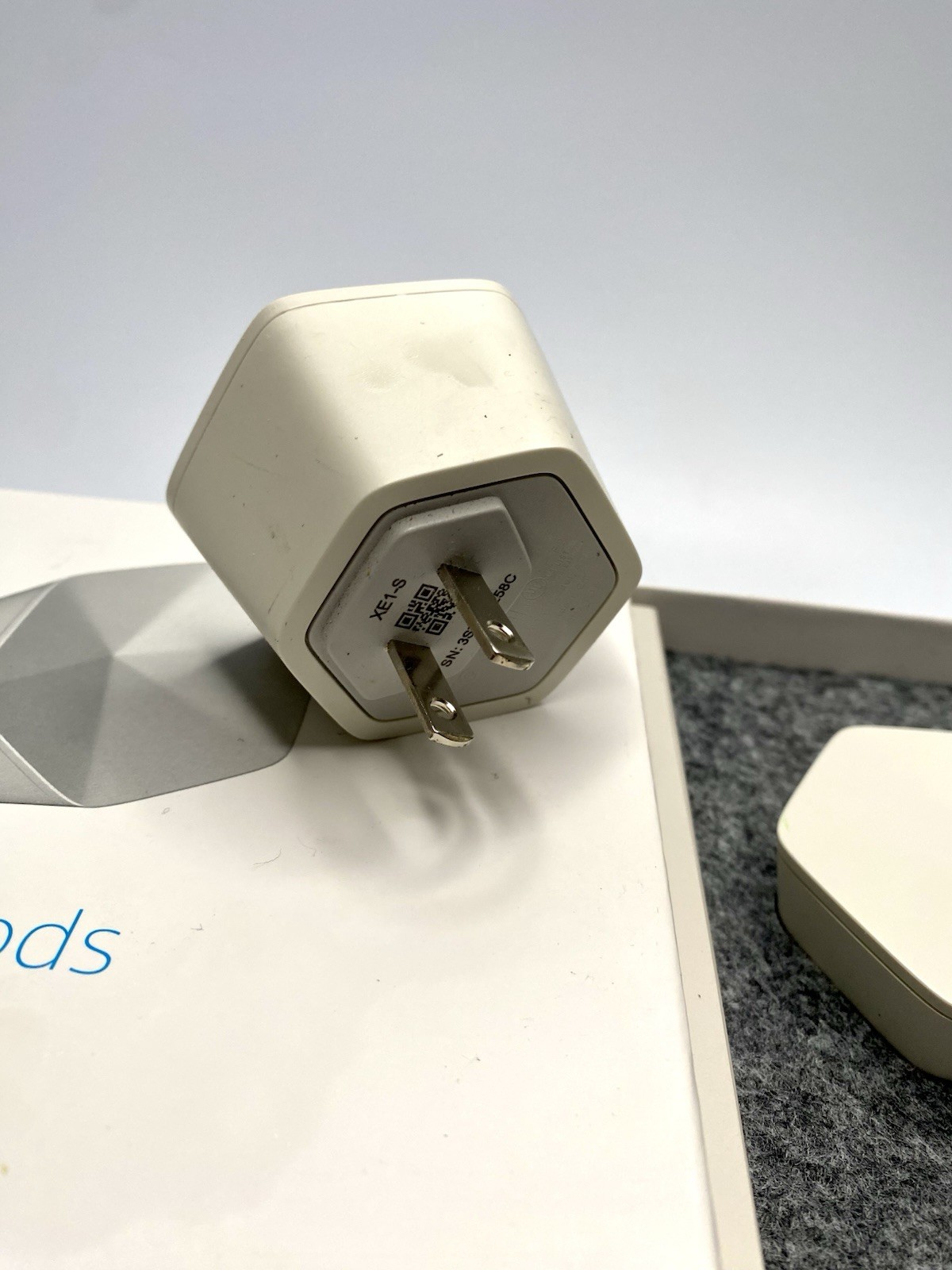 Xfinity XFI Pods Wifi Home Network Range Extender White, Pack of 3 W/Box