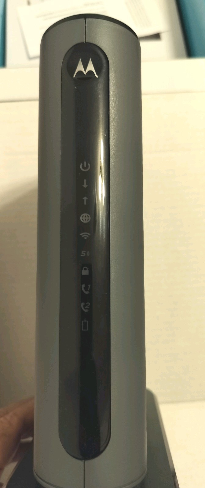 Motorola MT7711 24×8 Modem Router Two Phone Lines DOCSIS 3.0 AC1900 Dual Band