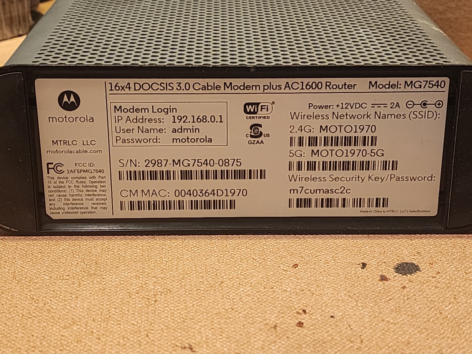 Motorola MG7540 16×4 DOCSIS 3.0 Cable Modem plus AC1600 WiFi Router w/AC Adapter