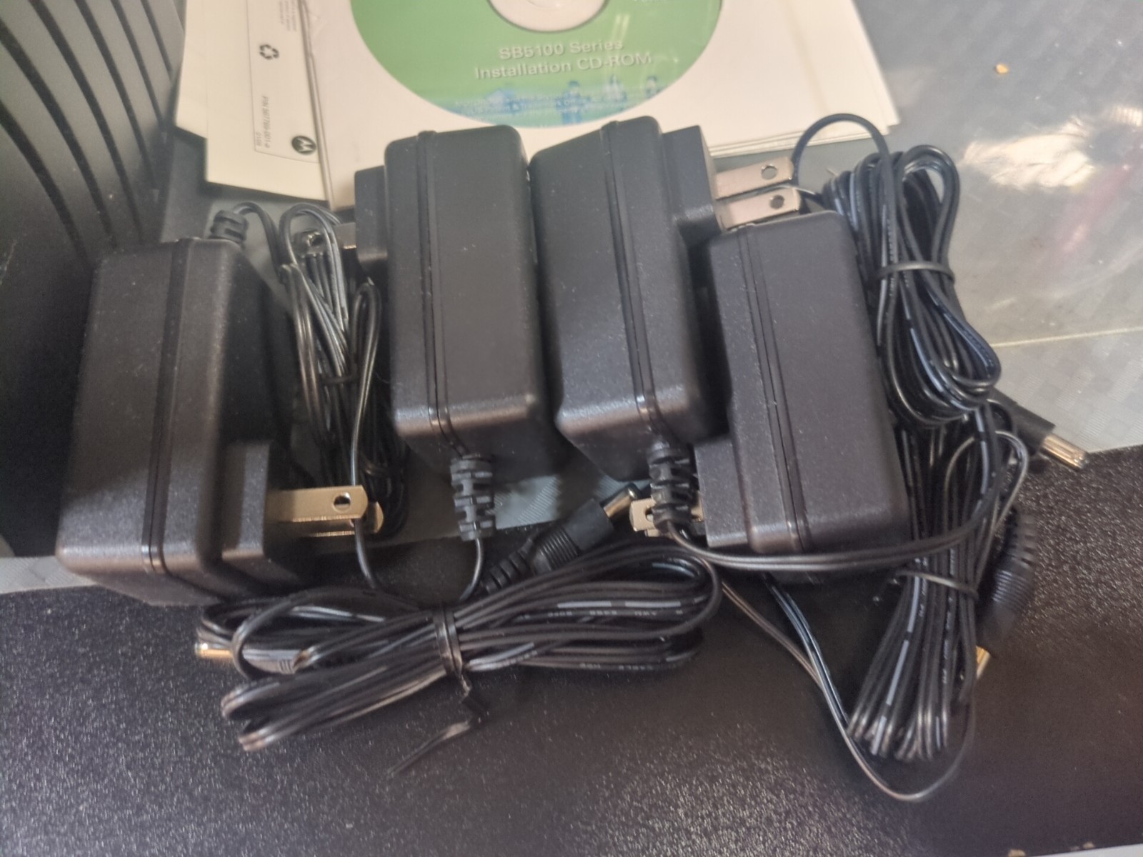 LOT OF 4 Motorola SURFboard SB5101U (563452-001-00) 38 Mbps Cable Modem #K2
