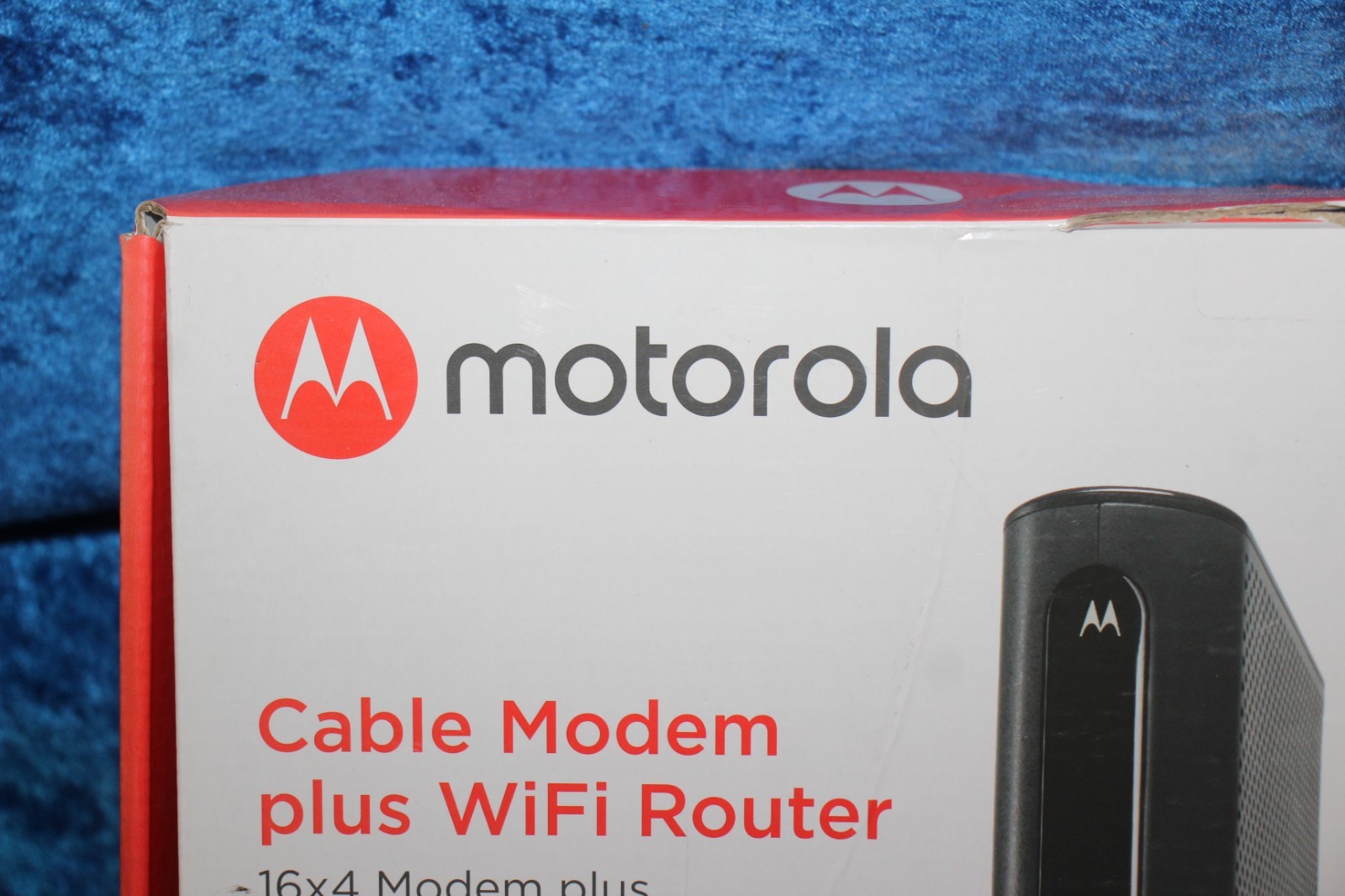 New Motorola MG7550 16×4 Cable Modem plus AC1900 Wifi Router with Power Boost