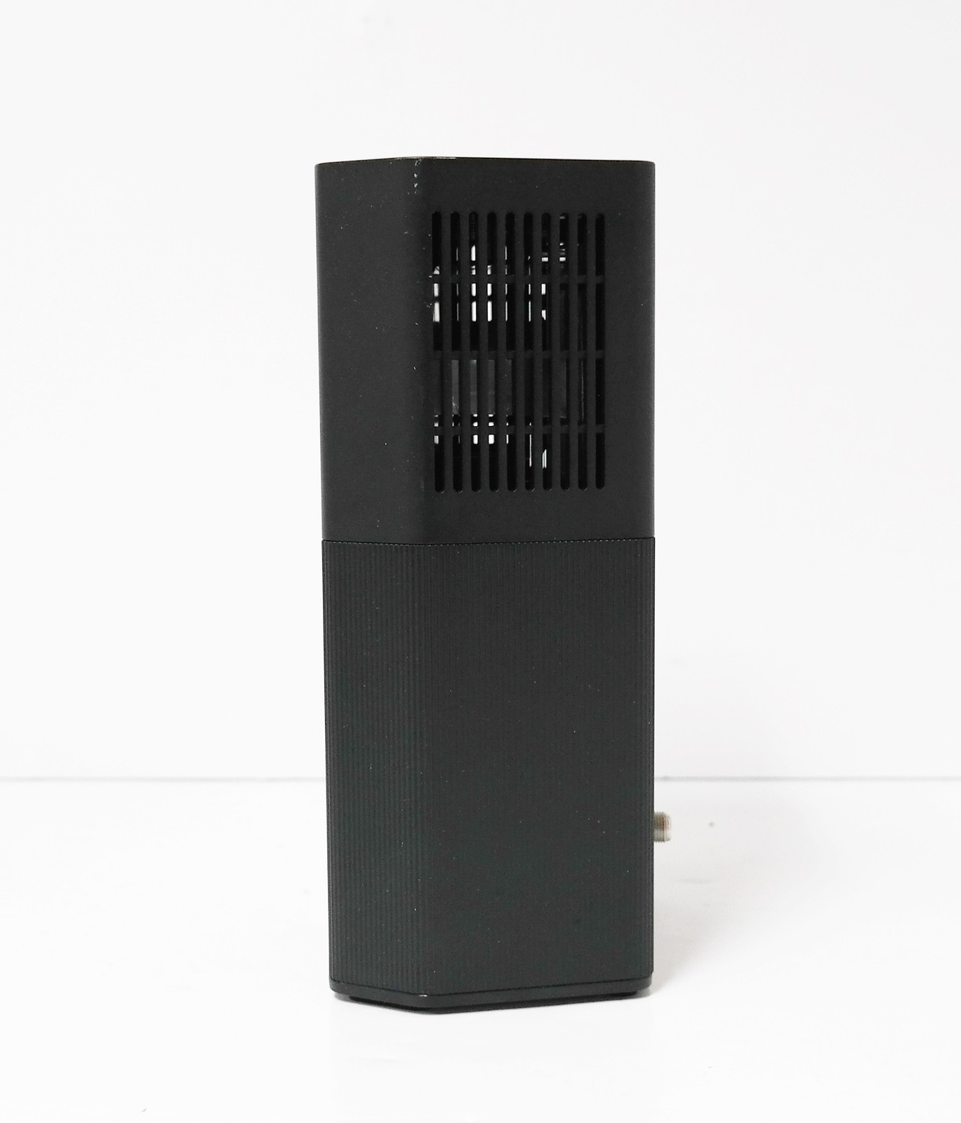 Motorola MT8733 Cable Modem and Wireless Router