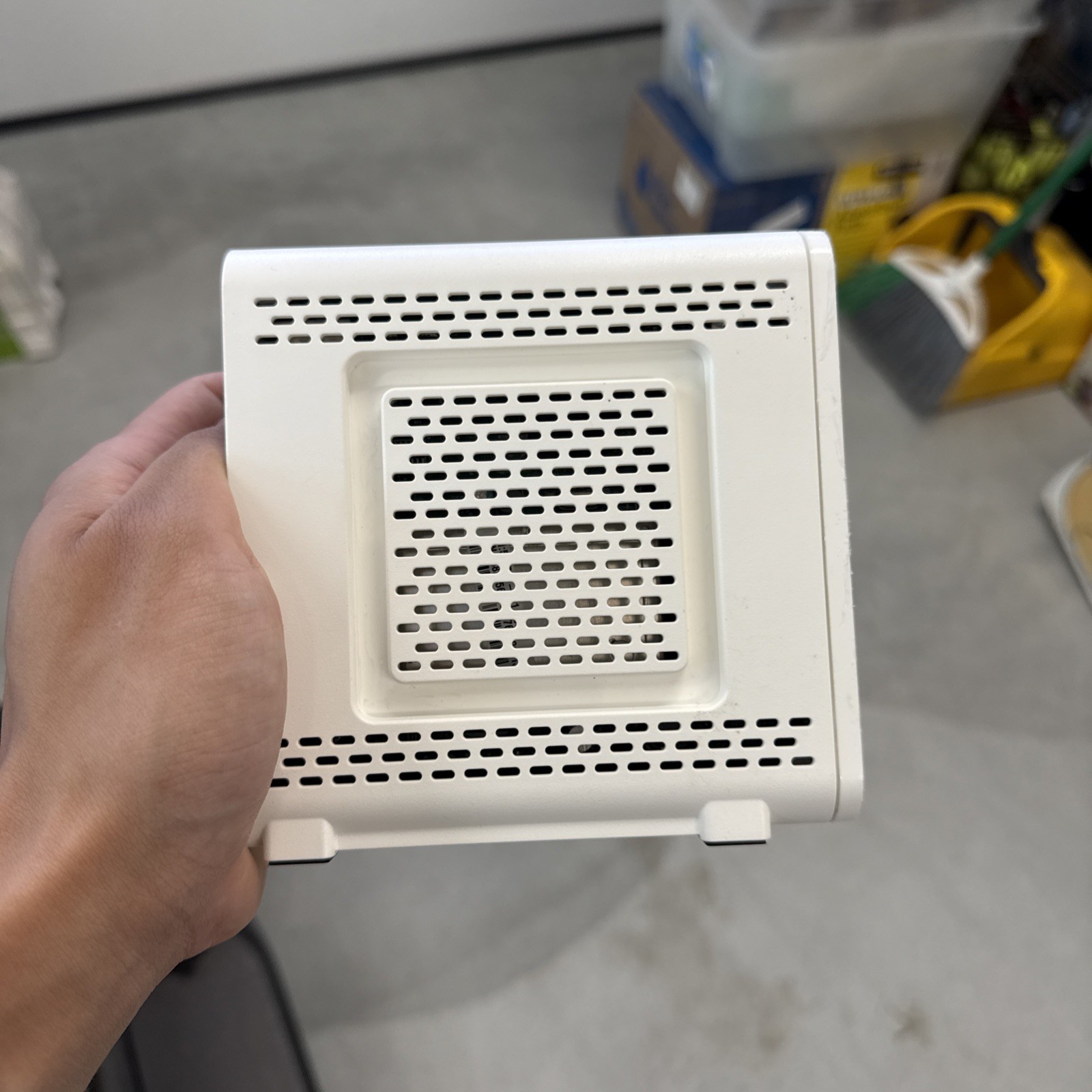 ARRIS Surfboard SB6190-RB DOCSIS 3.0 Cable Modem, White (Renewed)