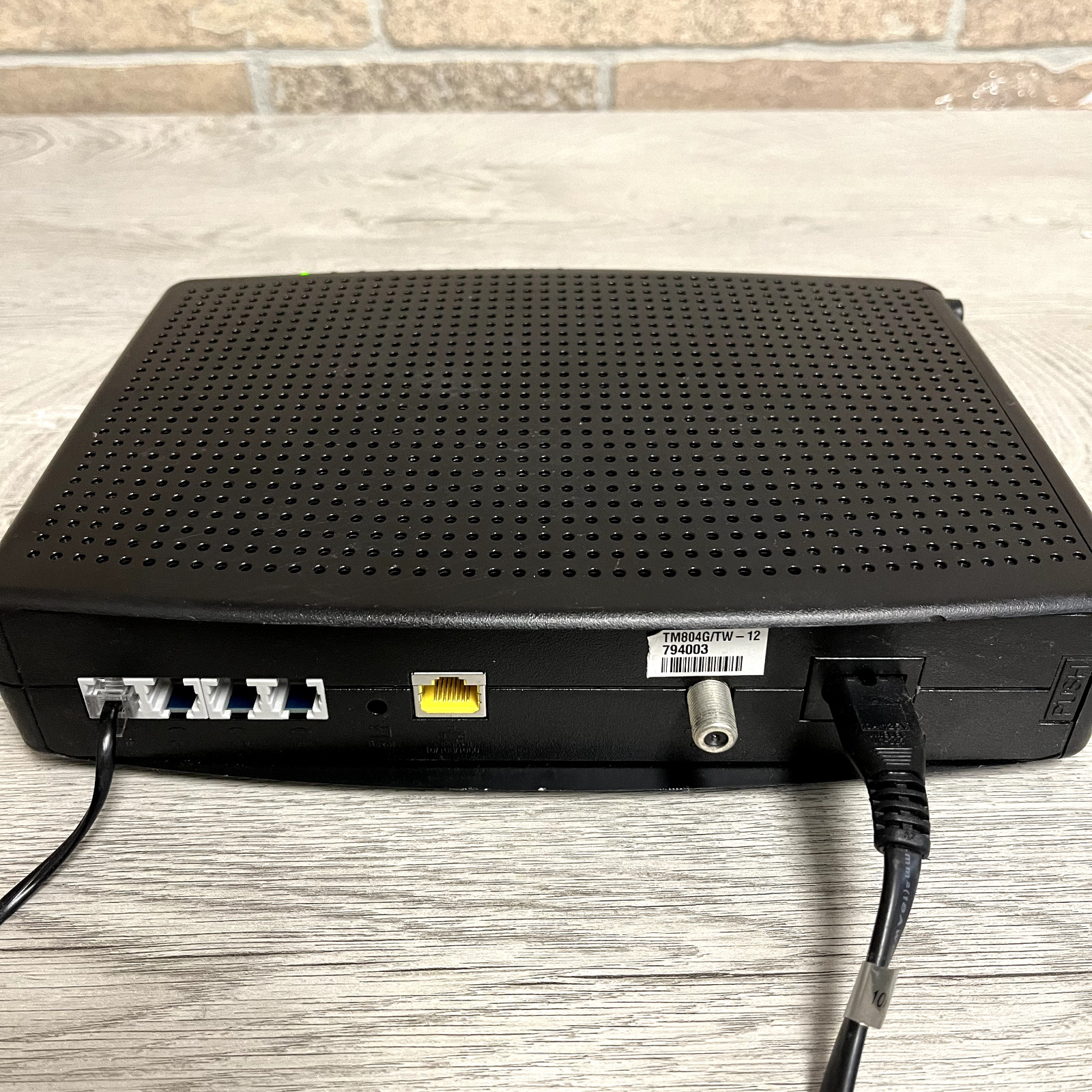 ARRIS Touchstone TM804G / CT DOCSIS 3.0 Internet & Telephone Telephony Modem