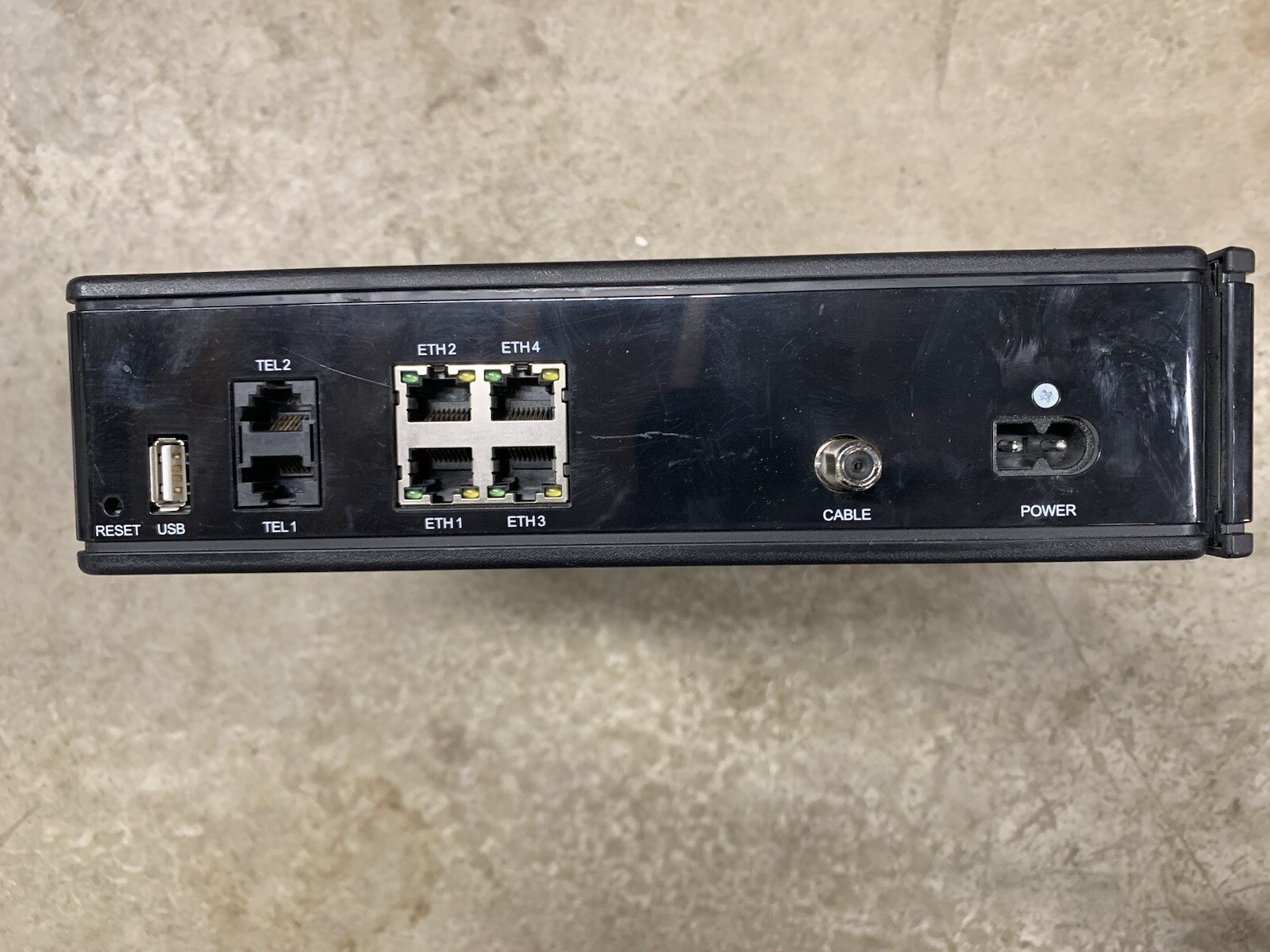 Ubee DVW3201B Wireless Cable Modem -No Power Cord