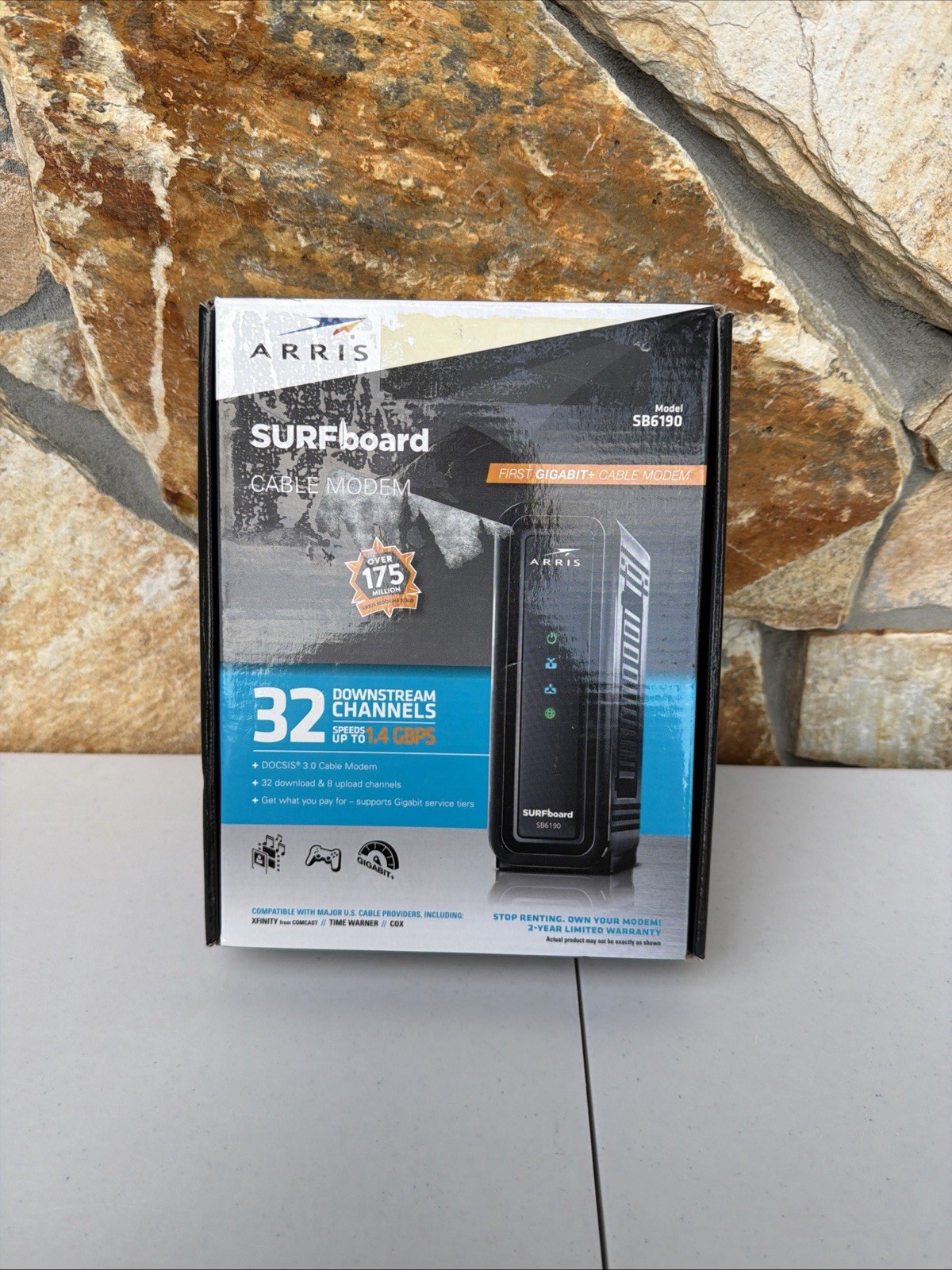 ARRIS Surfboard DOCSIS 3.0 Cable Modem