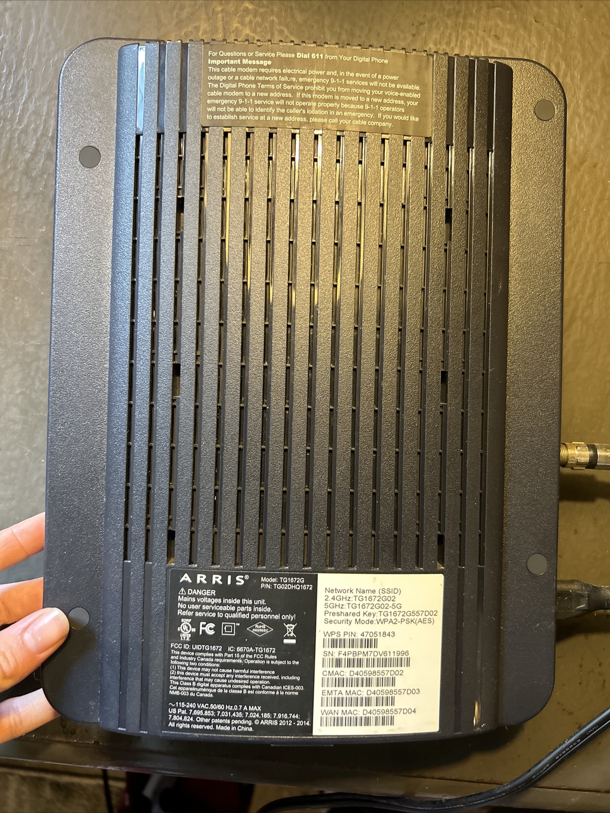 Arris Modem TG1672G TW Touchstone Telephony Gateway WIFI working 2.5ghz 5.0ghz