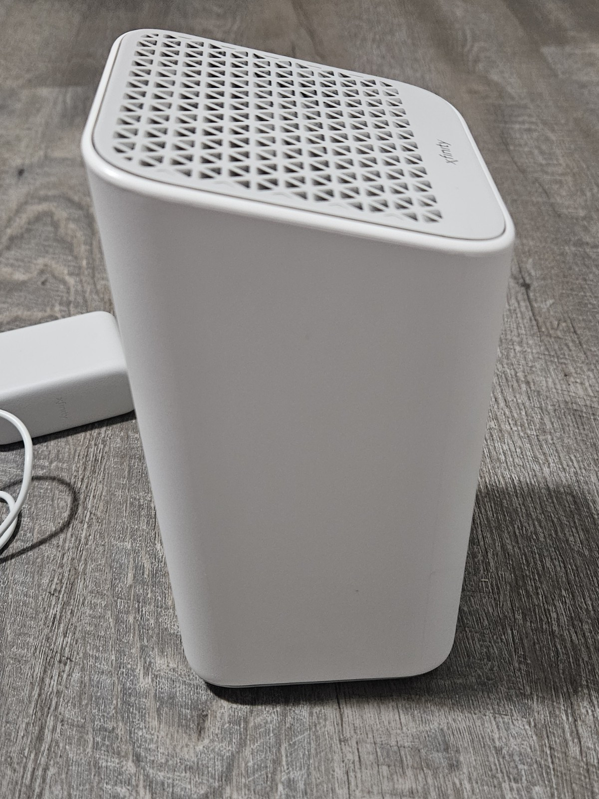 Xfinity Home WiFi Router Modem 4-Ports White XB7-CM With Power Adapter For Parts