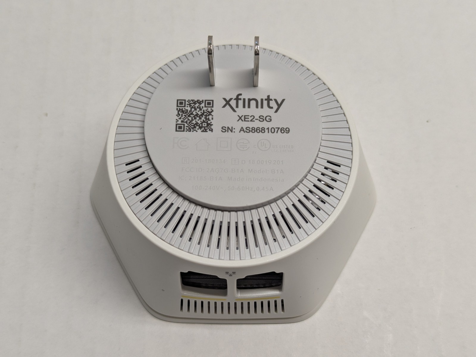Xfinity Comcast xFi Pod 2nd Gen Model XE2-SG WiFi Network Extender