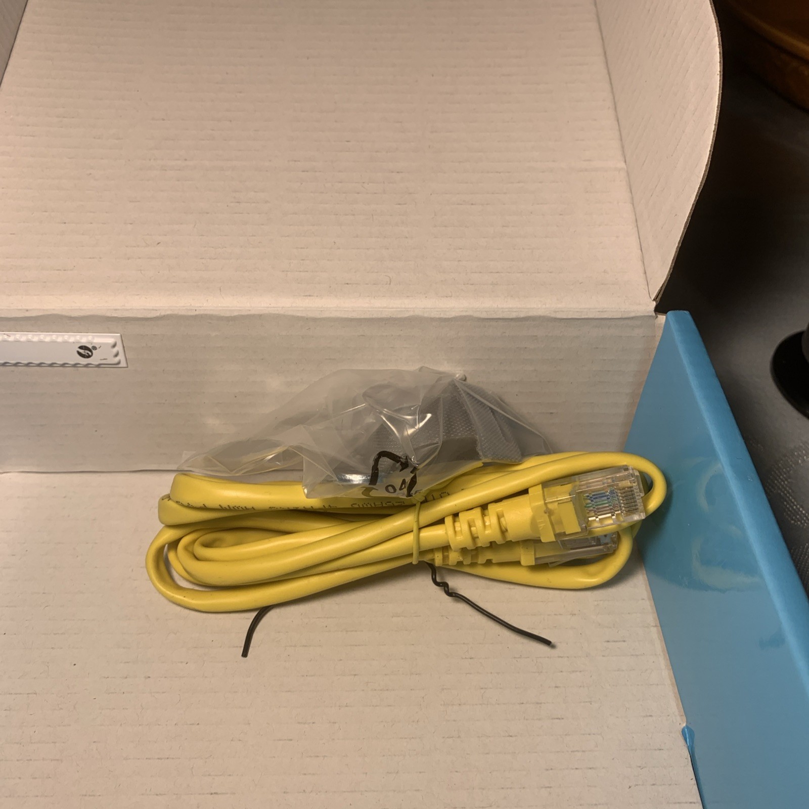 Motorola 8 By 4 Cable Modem,Model MB7220.New In Open Box.