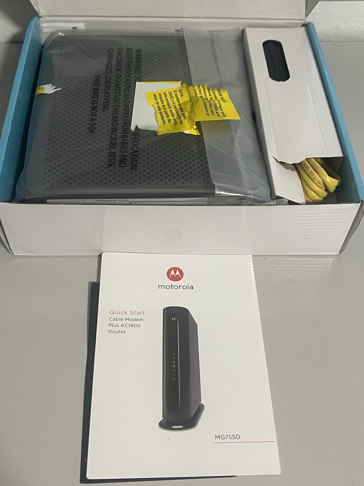 Motorola MG7550 (16×4) Cable Modem + AC1900 Wi-Fi Router Combo, DOCSIS 3.0