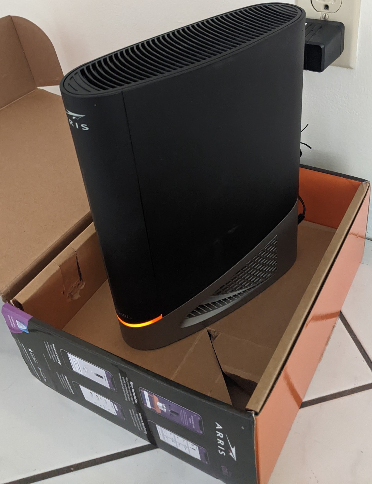 ARRIS SURFboard Multi-Gig G54 DOCSIS 3.1 Wi-Fi 7 Cable Modem
