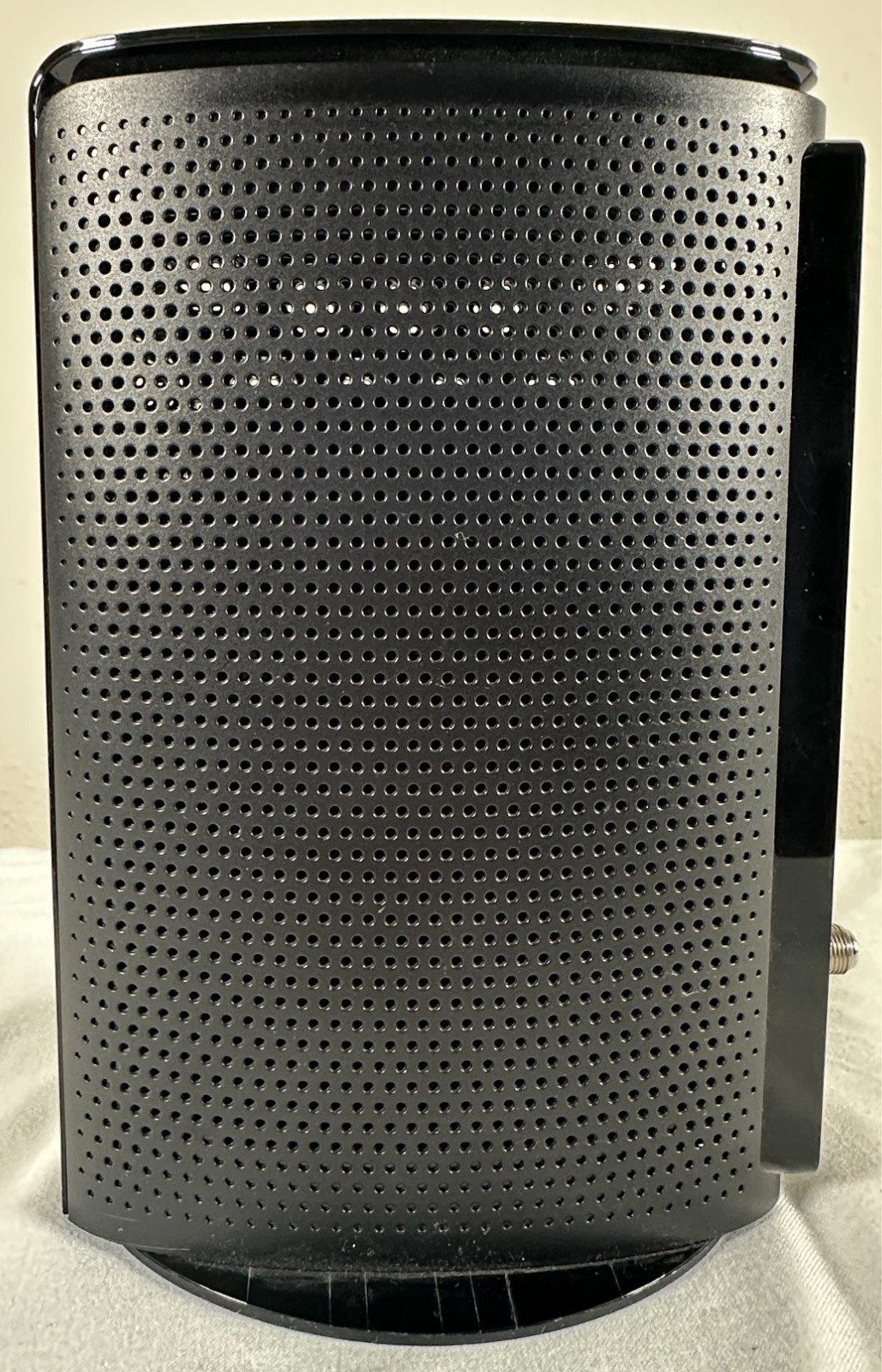 TP-Link TC7650 DOCSIS 3.0 High Speed Internet Broadband Cable Modem 24×8 Gigabit