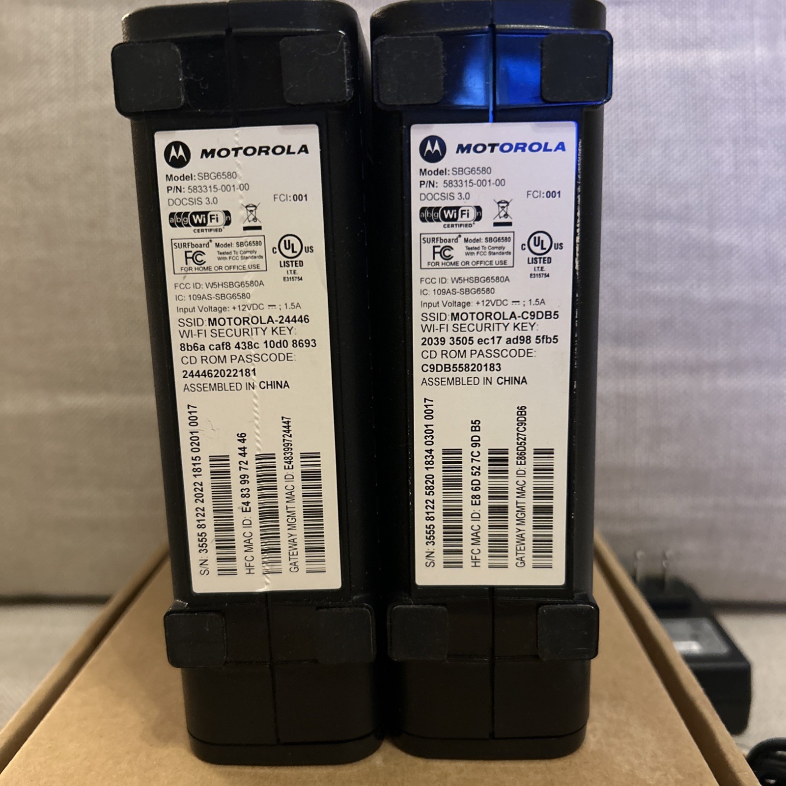 Motorola 4 Port SURFboard SBG6580 DOCSIS 3.0 Cable Modem Wi-Fi Router