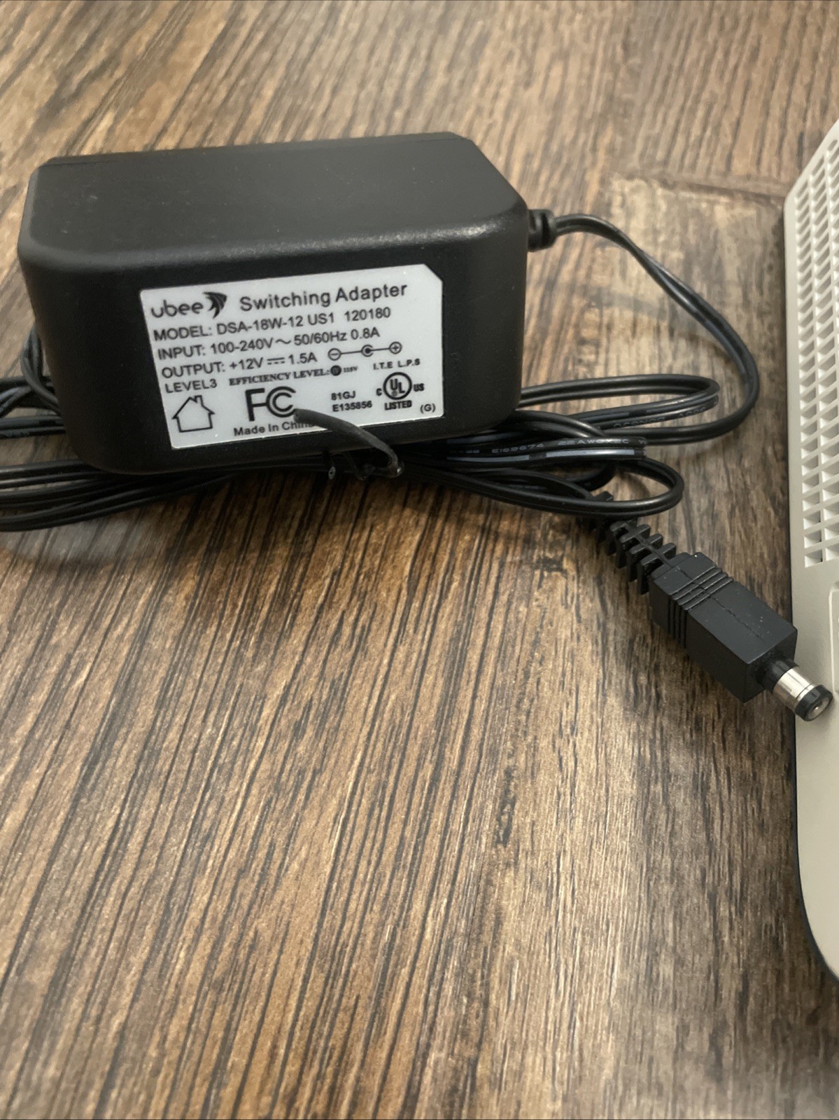 UBEE DDW3611 Wireless Cable Modem Gateway Dual-Stream N Modem/Router Power Cord